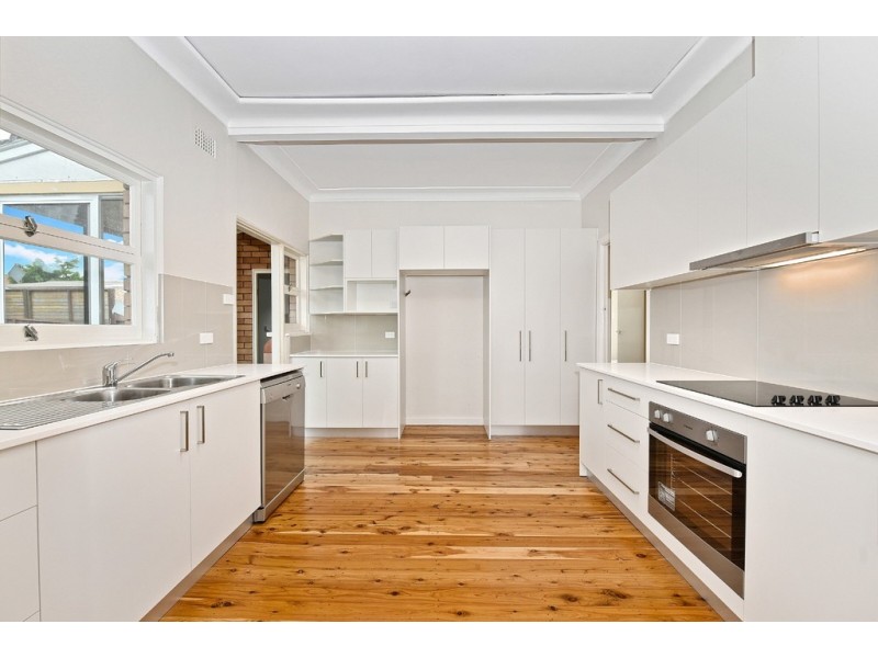 6 Rhonda Place, Concord NSW 2137