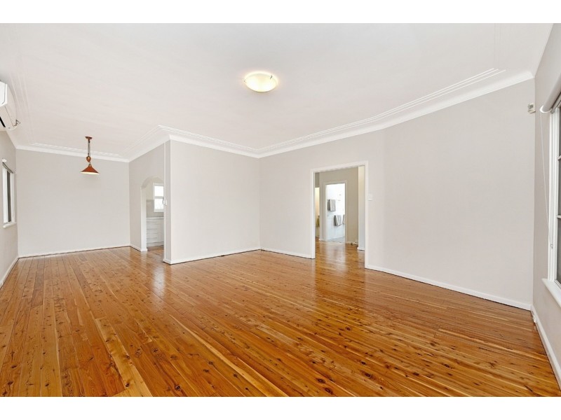 6 Rhonda Place, Concord NSW 2137