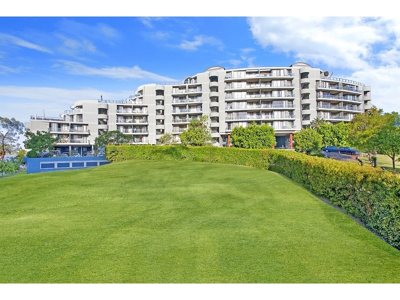 30/27 Bennelong Road, Wentworth Point NSW 2127