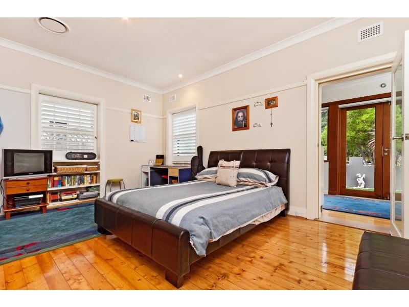 14 kendall Street, Cabarita NSW 2137