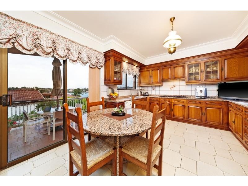 17b Hezlet Street, Chiswick NSW 2046