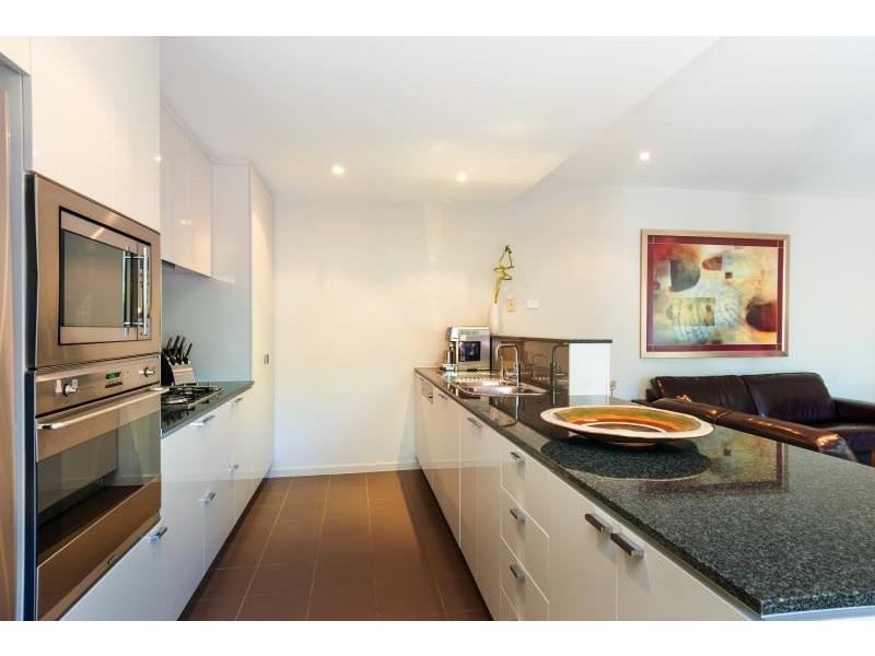 6 Strathroy Close, Cabarita NSW 2137