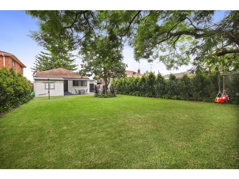 12 Lemnos Street, North Strathfield NSW 2137