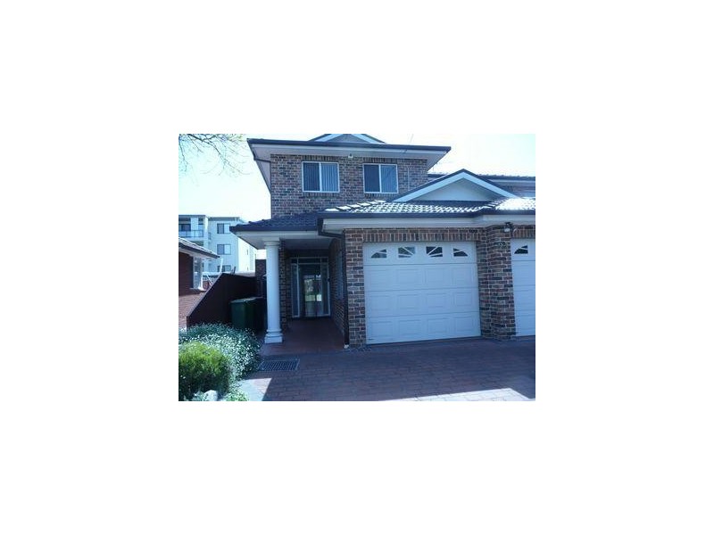 21A Balmoral Road, Northmead NSW 2152