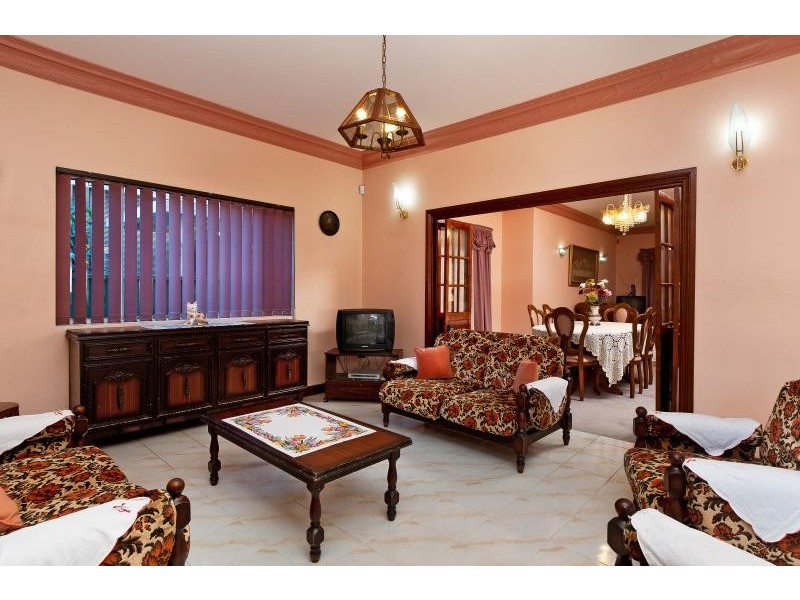 37 Macnamara Avenue, Concord NSW 2137