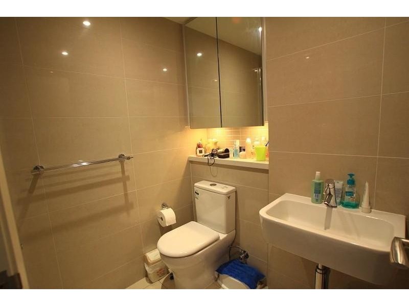 28/2 Nina Gray Ave, Rhodes NSW 2138