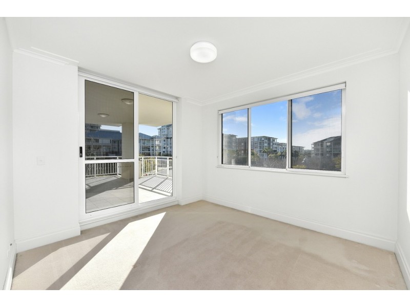 308/4 Rosewater Circuit, Breakfast Point NSW 2137