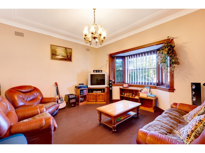 69 Davidson Avenue, Concord NSW 2137