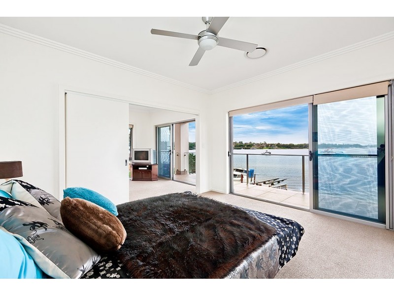 67 Llewellyn Street, Rhodes NSW 2138