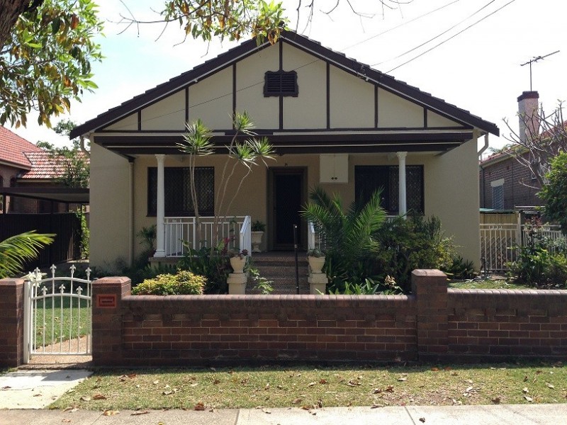 16 Cormiston Avenue, Concord NSW 2137