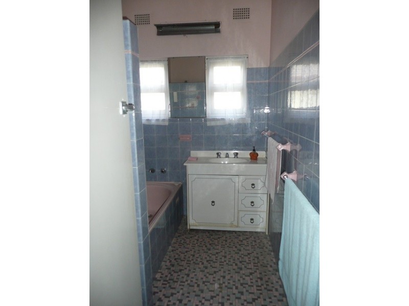 37 Brays Road, Concord NSW 2137