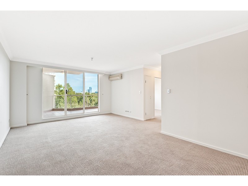 404/8 Wentworth Drive, Liberty Grove NSW 2138
