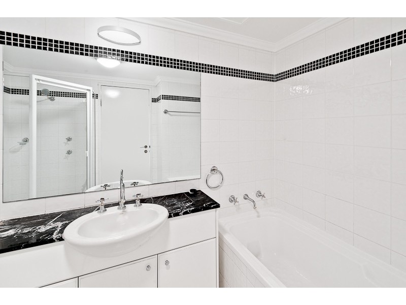 404/8 Wentworth Drive, Liberty Grove NSW 2138