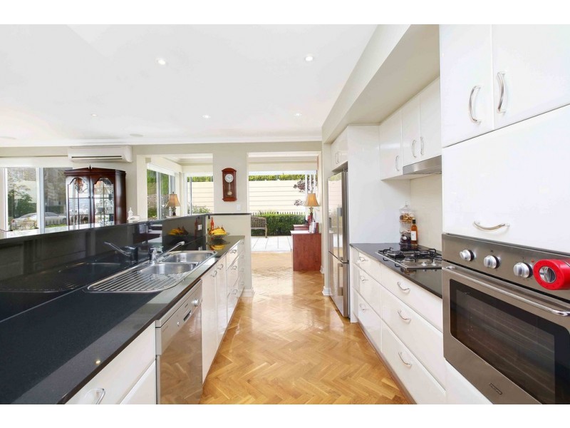 11/6 Woodlands Avenue, Breakfast Point NSW 2137