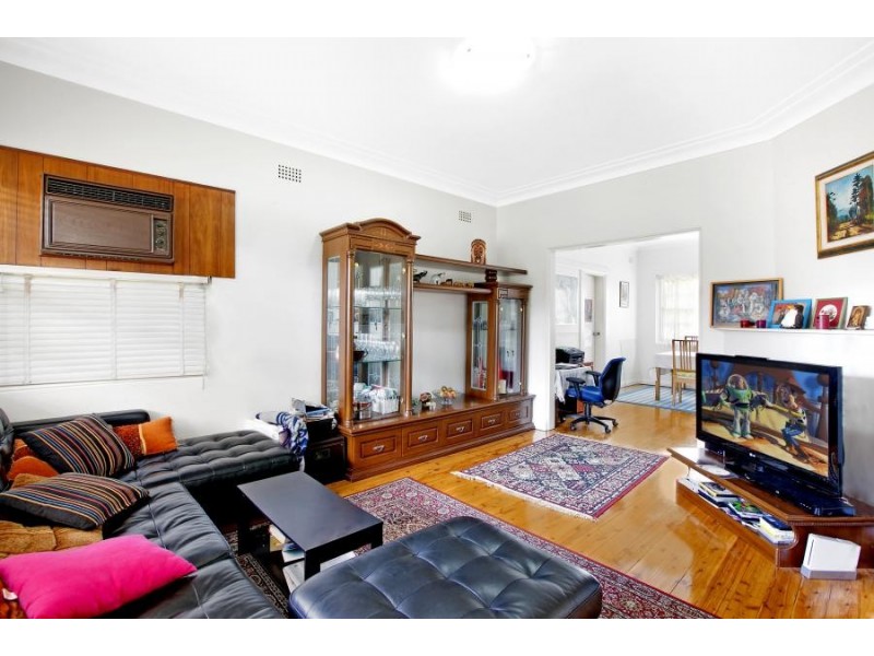 2 Nirranda Street, Concord West NSW 2138