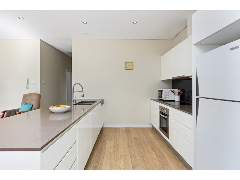 2/14 Marlow Avenue, Denistone NSW 2114