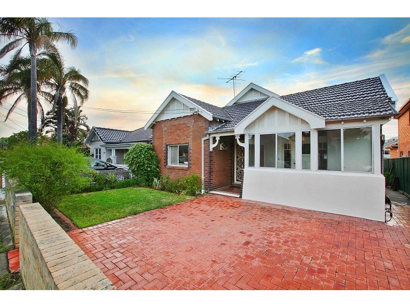 126 Cabarita Road, Cabarita NSW 2137