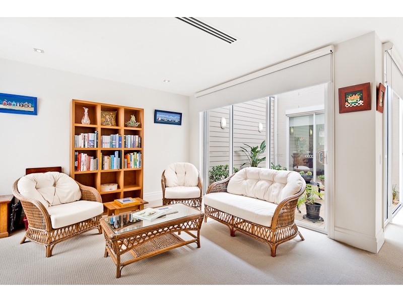 27 Vineyard Way, Breakfast Point NSW 2137