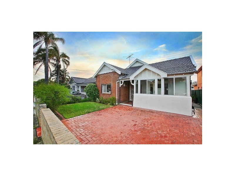 126 Cabarita Road, Cabarita NSW 2137