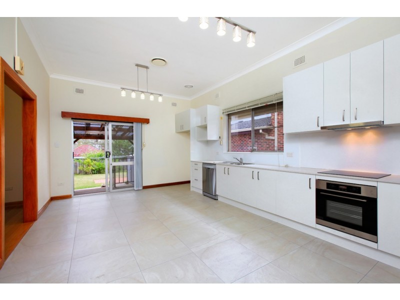 126 Cabarita Road, Cabarita NSW 2137