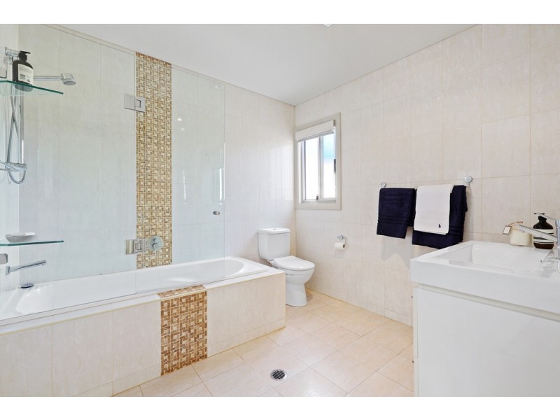 28 Dorking Rd, Cabarita NSW 2137