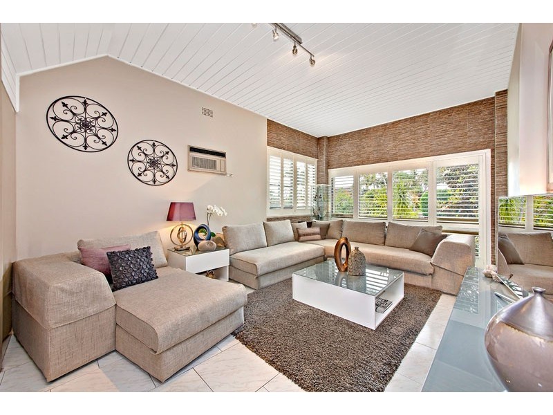 4 Collingwood Avenue, Cabarita NSW 2137