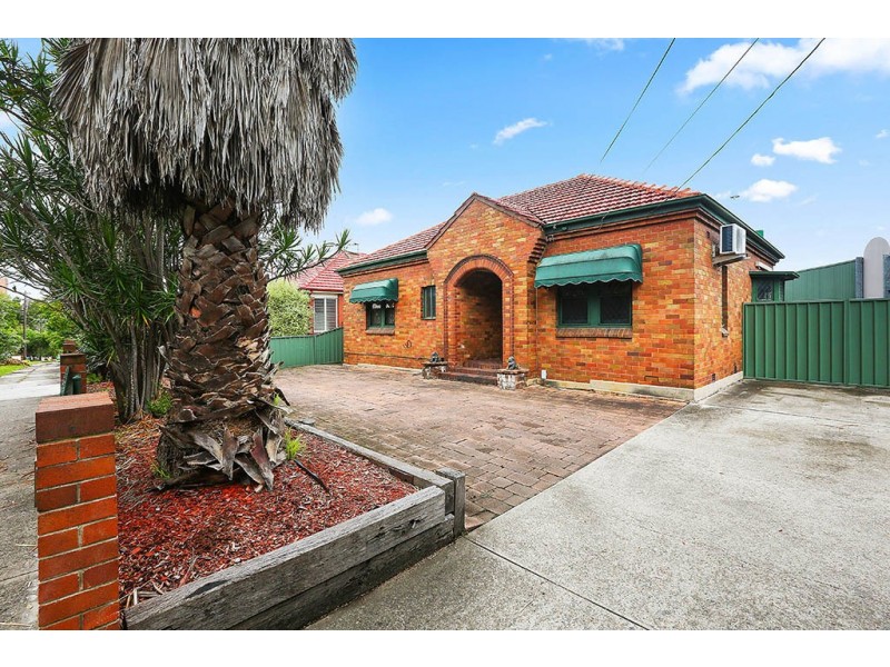 22 Loch Maree Parade, Concord West NSW 2138