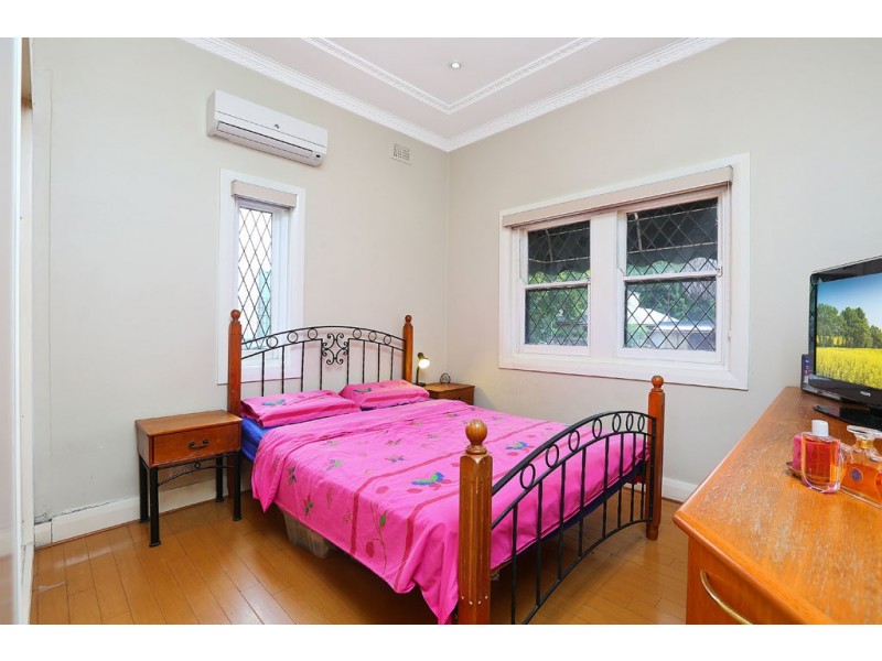 22 Loch Maree Parade, Concord West NSW 2138