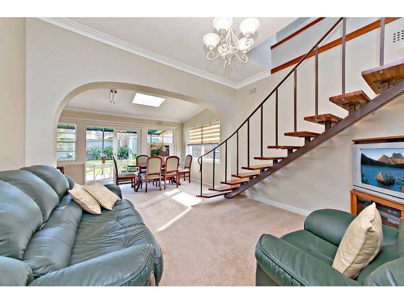 10 Dorking Road, Cabarita NSW 2137