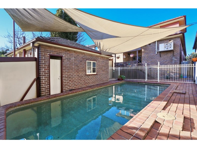 18 Arthur Street, Concord NSW 2137