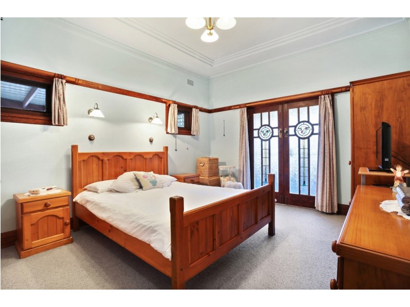 18 Arthur Street, Concord NSW 2137