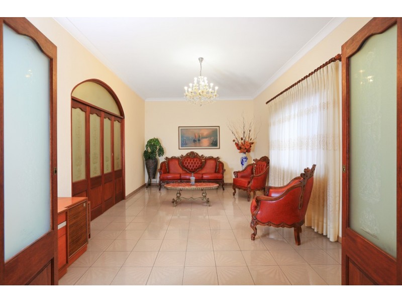 18 Evelyn Avenue, Concord NSW 2137