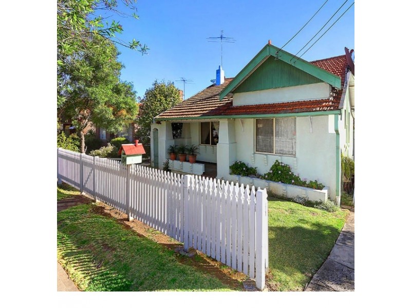 204 Queen Street, Concord West NSW 2138