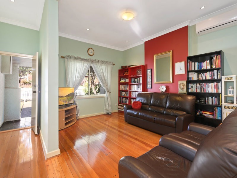 204 Queen Street, Concord West NSW 2138