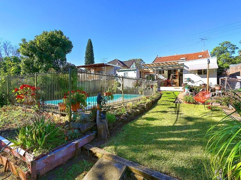 204 Queen Street, Concord West NSW 2138