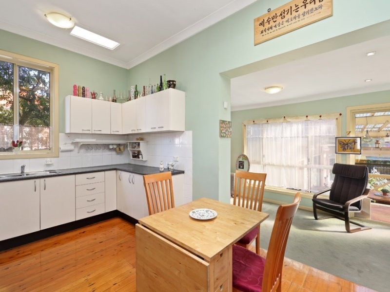 204 Queen Street, Concord West NSW 2138