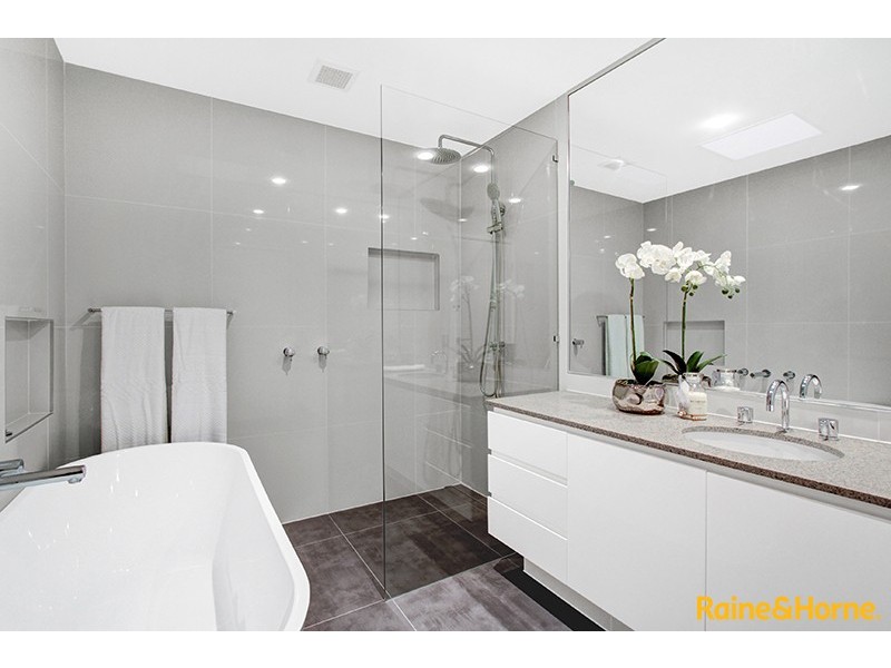 26 Edgewood Crescent, Cabarita NSW 2137