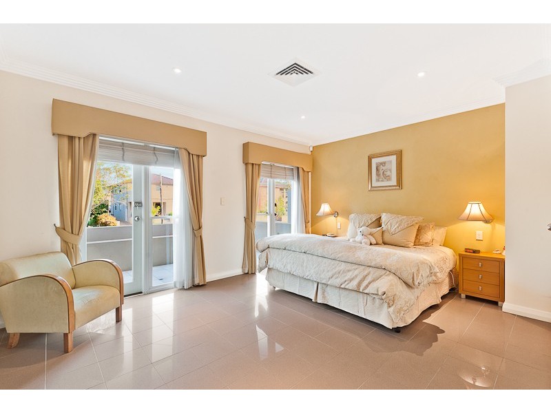 17 Trafalgar Parade, Concord NSW 2137