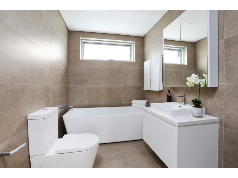 38 Russell Street, Russell Lea NSW 2046