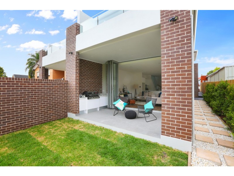 38 Russell Street, Russell Lea NSW 2046