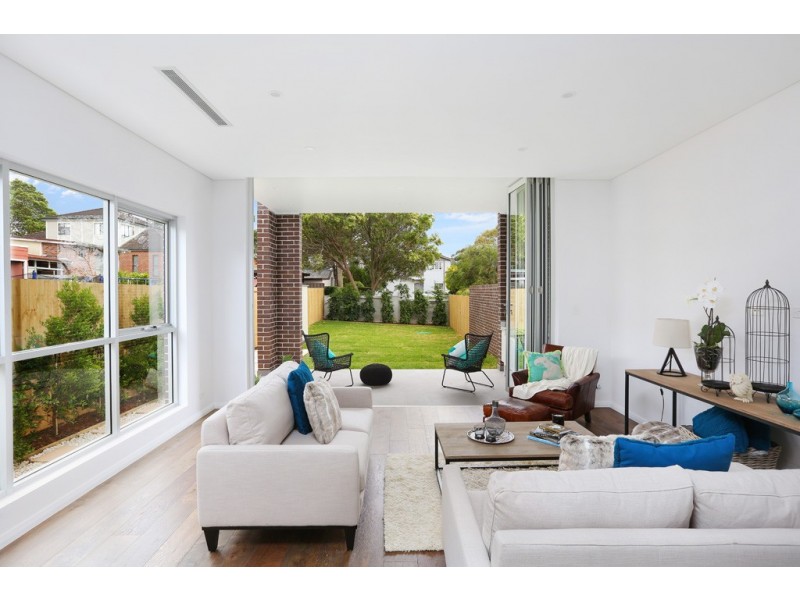 38 Russell Street, Russell Lea NSW 2046
