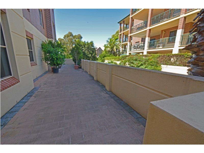 4/247g Burwood Road, Concord NSW 2137