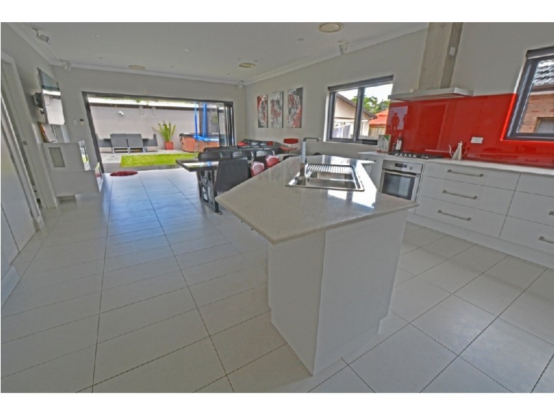 75 Bouvardia Street, Russell Lea NSW 2046