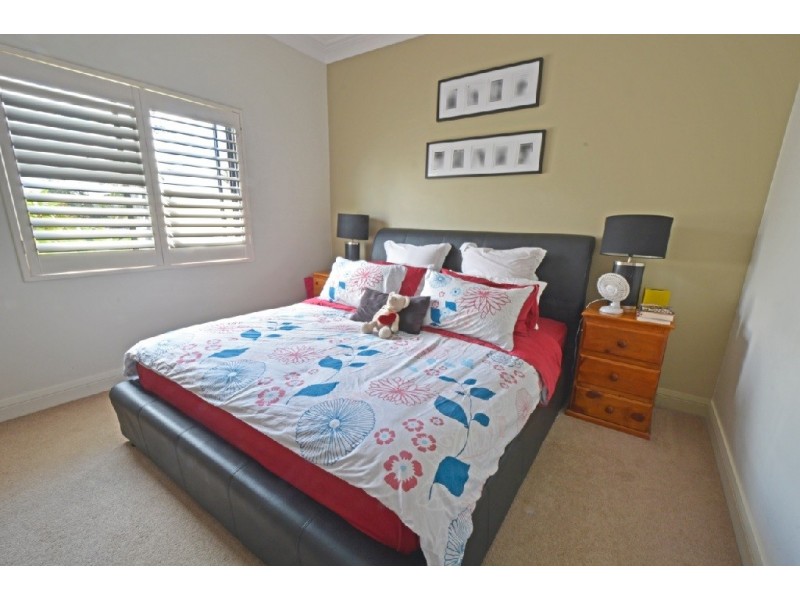 75 Bouvardia Street, Russell Lea NSW 2046