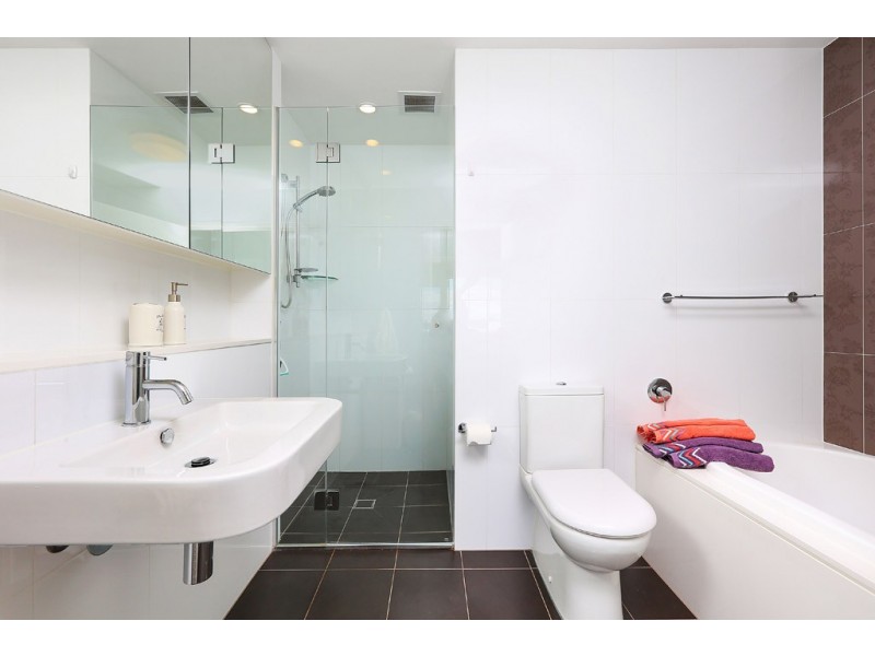 517/10-16 Vineyard Way, Breakfast Point NSW 2137