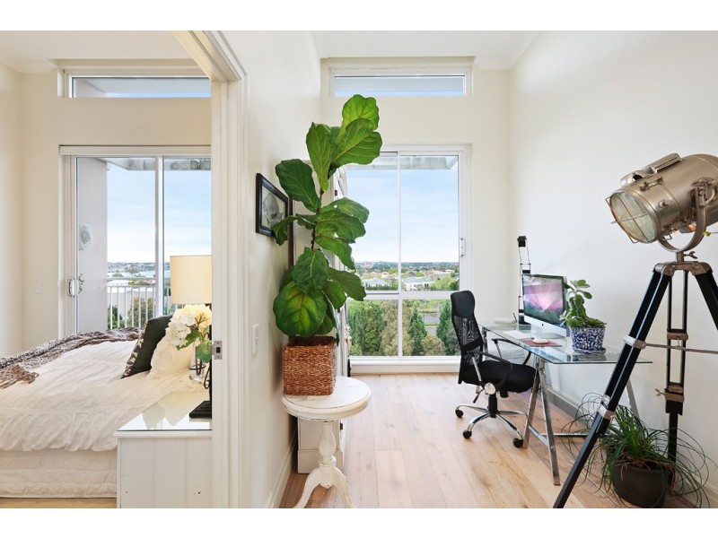 808/17 Peninsula Drive, Breakfast Point NSW 2137