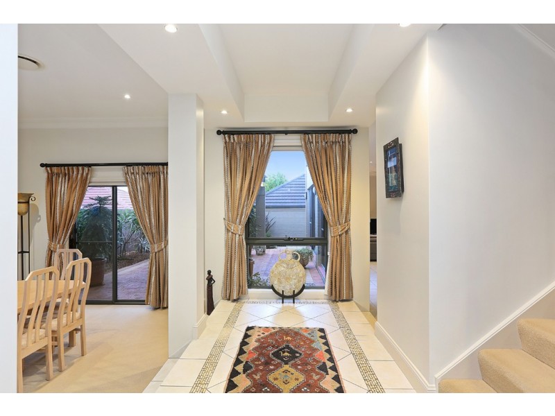 2 Adams Street, Breakfast Point NSW 2137