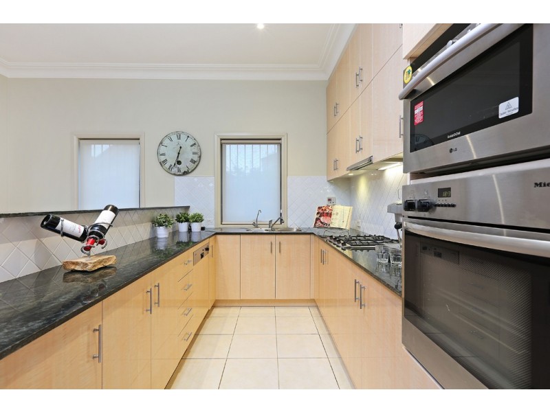 2 Adams Street, Breakfast Point NSW 2137