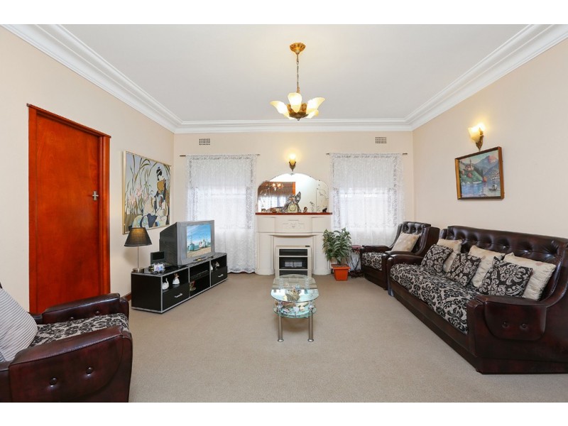 4 Duke Avenue, Concord NSW 2137