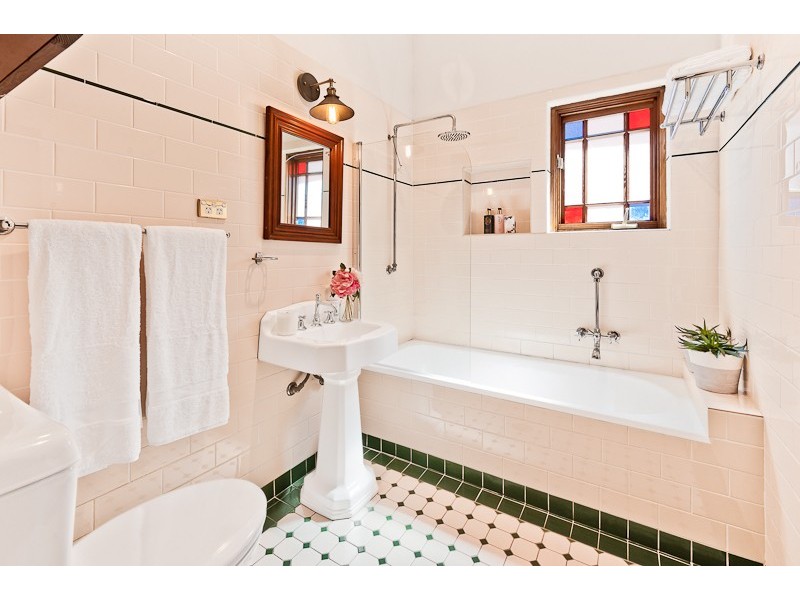 77 Correys Avenue, Concord NSW 2137